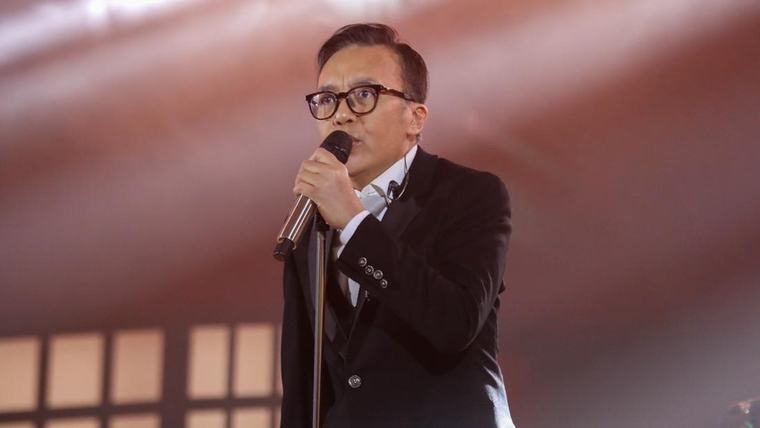 Ari Lasso Apresiasi Kru Garuda usai Pesawat yang Ditumpangi Pecah Ban