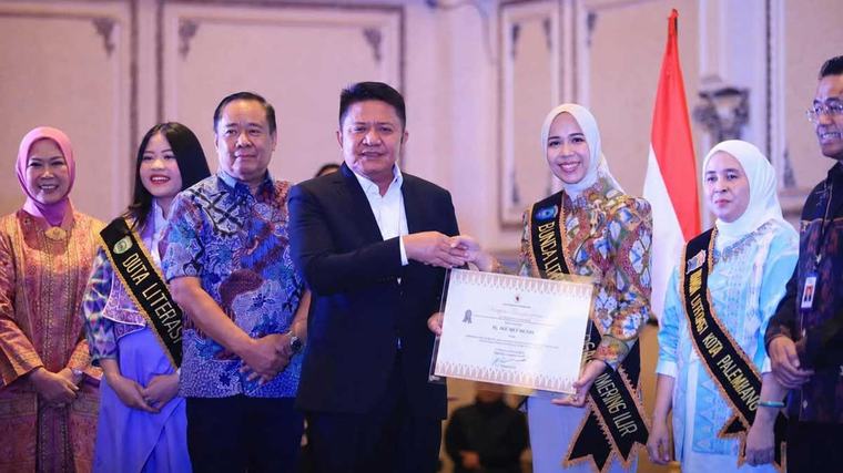 Teknologi AI & Tantangan Literasi Digital Modern: Pesan Penting Gubernur Herman Deru di Festival Literasi 2026