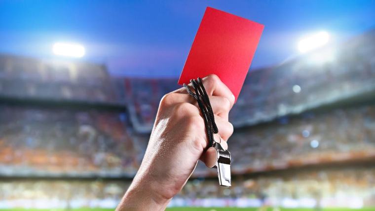 Pemain Tutup Mulut di Super League Siap-siap Kena Kartu Merah