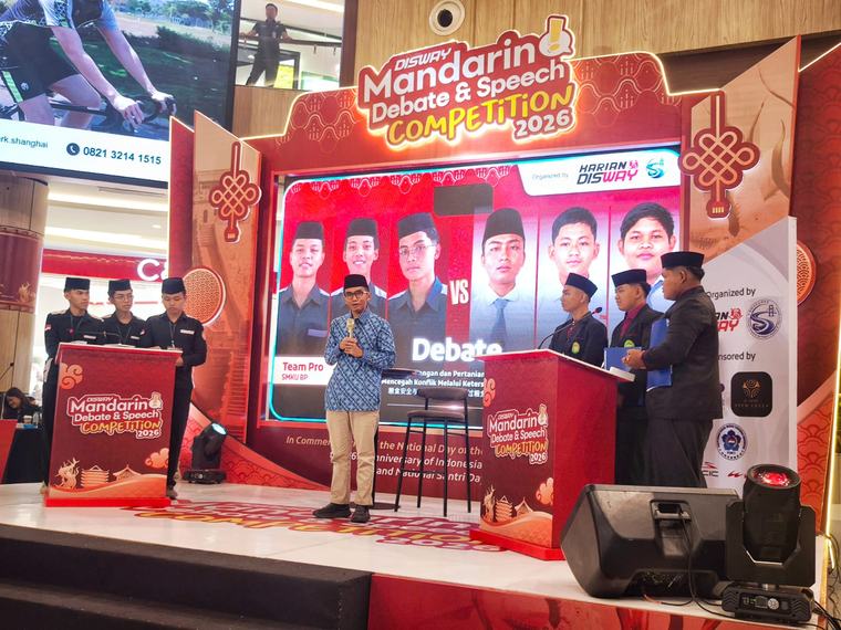 Jadi Semifinalis Disway Mandarin Debate & Speech Competition 2026, Begini Santri Al Muhibbin Bangun Chemistry