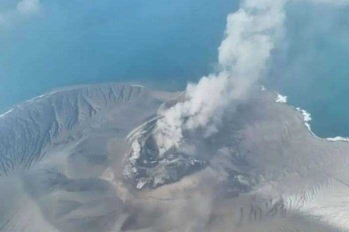 4 Gunung Api Erupsi Bersamaan, Ini Penjelasan Pakar Geologi