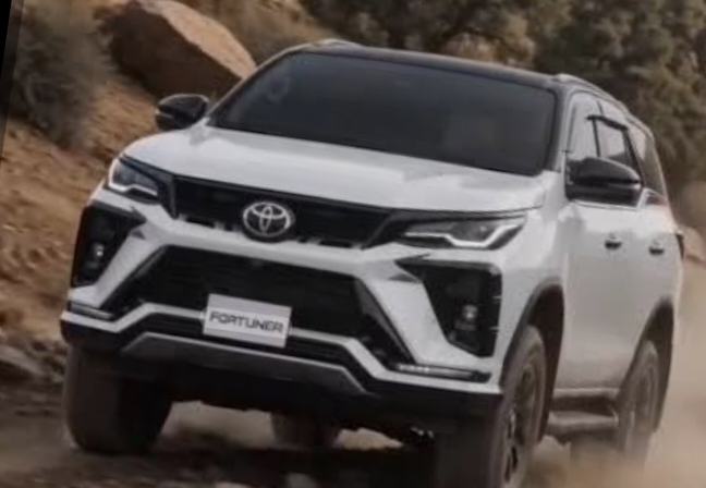 Toyota Fortuner GR Sport 2026, SUV Andalan Toyota dengan Desain Canggih dan Mesin Diesel Irit Bahan Bakar