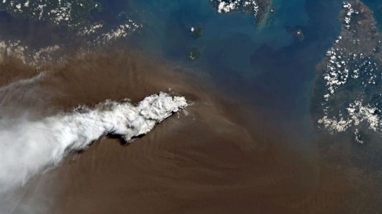 Menkes Ungkap Tiga Bahaya Abu Vulkanik Anak Krakatau, Apa Itu?