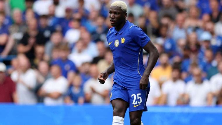 Chelsea Cemas, Moises Caicedo Diragukan Tampil Lawan Arsenal
