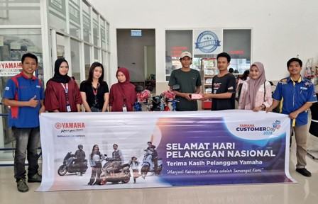 Rayakan Hari Pelanggan Nasional Bersama Yamaha, Hadirkan Kejutan Bentuk Apresiasi