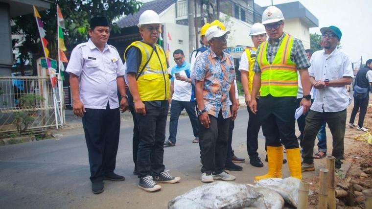Cegah Banjir-Longsor, Pemkot Tangsel Bangun Bronjong di Villa Pamulang