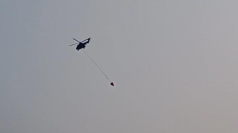 Heli Water Bombing Diterjunkan Padamkan TPA Galuga Bogor Pagi Ini