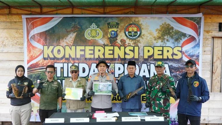 Bakar Sampah Sebabkan Karhutla 85 Ha di Meranti, Seorang Pria Ditangkap