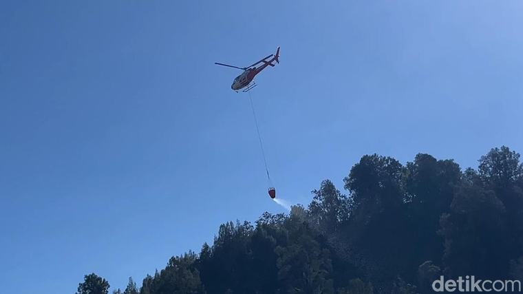 Water Bombing TNI AU Akan Dikerahkan Padamkan Kebakaran TPA Galuga Bogor