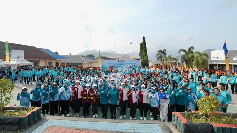 Ketum TP PKK Kunjungi SMAN 2 Ternate, Tekankan Pentingnya Hidup Sehat