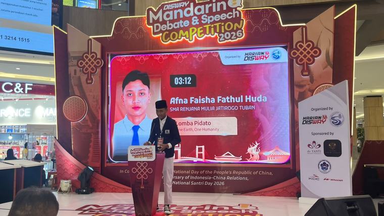 Santri Asal Tuban Ingatkan Relasi Manusia dan Alam dalam Disway Mandarin Debate & Speech Competition 2026