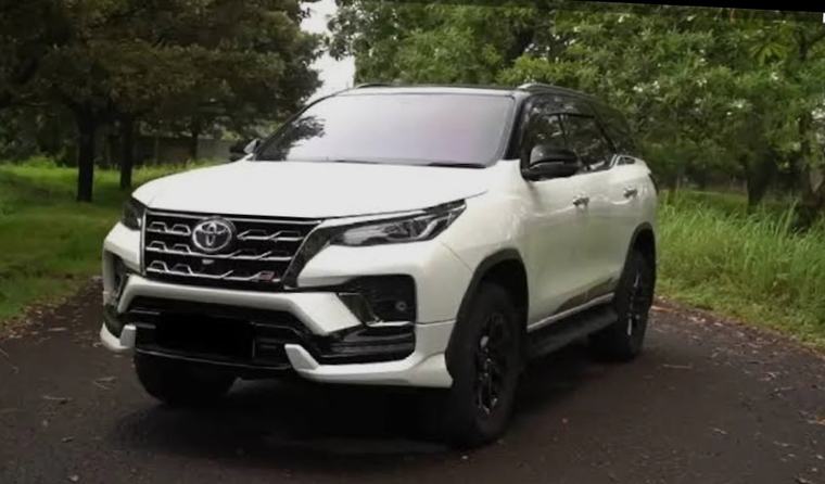 Toyota Fortuner Sport Terbaru 2026, Desain Mewah dan Canggih Lengkap dari Varian Termurah hingga GR Sport