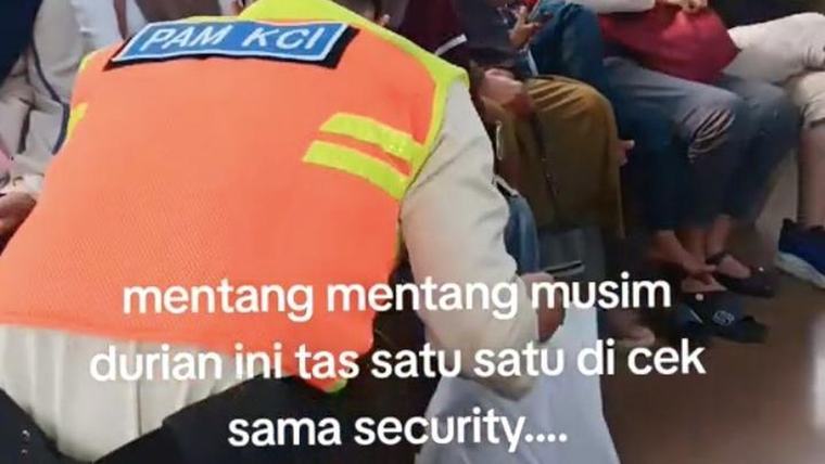 Aroma Durian Semerbak, Penumpang KRL Green Line Kena Sidak