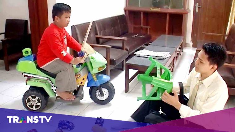 BOSAN JADI PEGAWAI: Dari Kursi untuk si Kecil, Jadi Bisnis Furniture