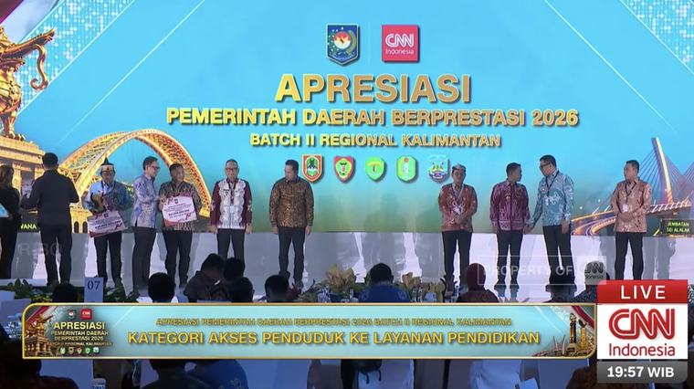 Banjarmasin Sabet Penghargaan Kategori Akses Layanan Pendidikan