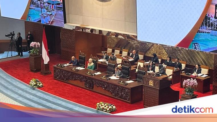 Rapat Paripurna Setujui Revisi UU Adminduk Jadi Usul Inisiatif DPR
