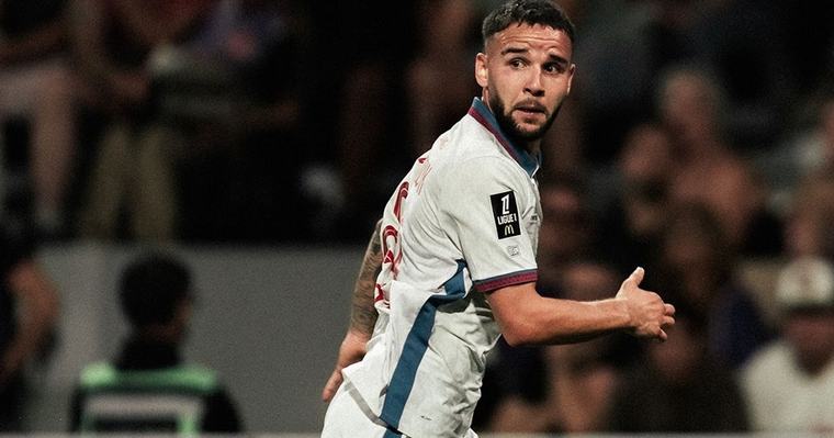 Masuk Skuad Lawan Real Betis, Calvin Verdonk Berpeluang Catat Sejarah Liga Champions Lifestyle 08/09/2026, 05.30 WIB