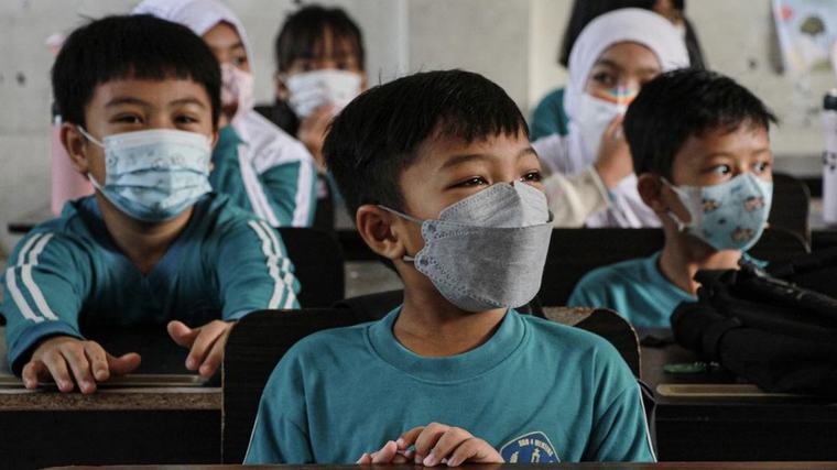 Dampak Abu Vulkanik Anak Krakatau: Serang PJJ, Tangerang Tatap Muka