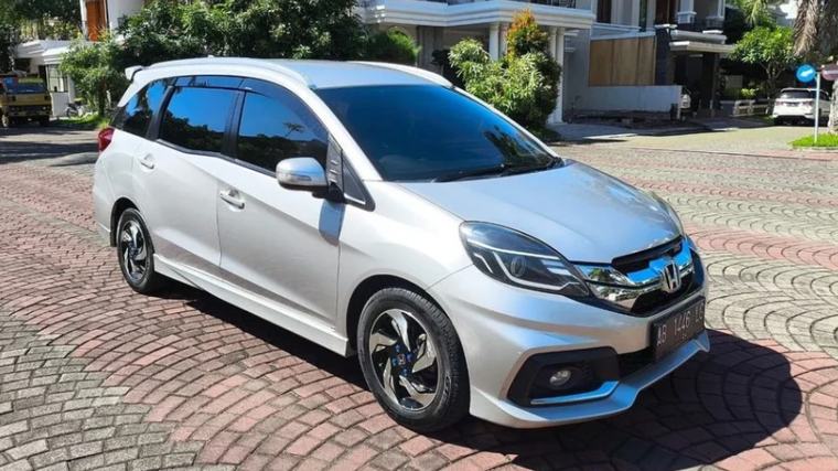 Honda Mobilio Bekas Rp100 Jutaan, 7 Penumpang, Mesin 1.5 i-VTEC, Manual & Otomatis, Masih Worth It?