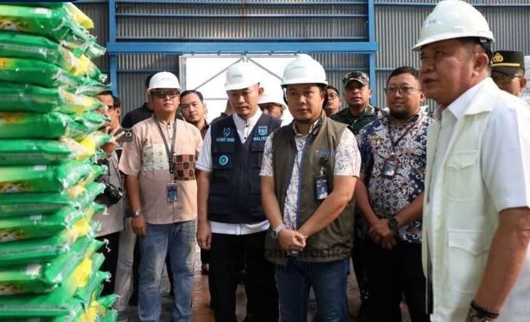Gubernur Herman Deru Pastikan Beras Aman di Lubuk Linggau, Stok Bulog Capai 2.400 Ton