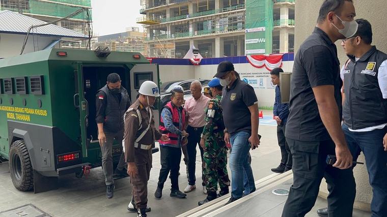 Febrie Adriansyah Tiba di Kejagung, Akan Diperiksa Soal Dugaan Korupsi dan TPPU