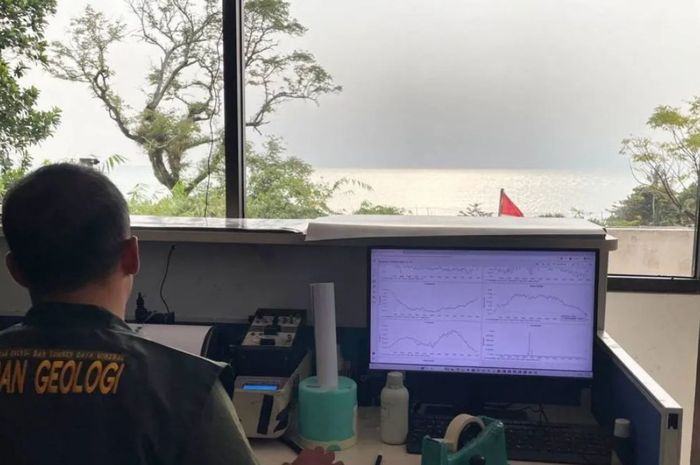 Gunung Anak Krakatau Catat Erupsi Tertinggi Sepanjang 2026